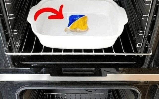 The “Effortless” Oven-Cleaning Trick Everyone Is Sharing — Here’s What Actually Works on Burnt-On Grease