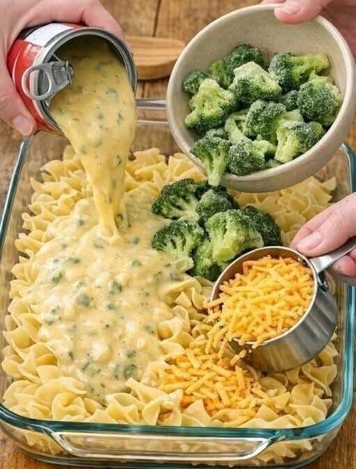 Creamy Cheddar Broccoli Noodle Bake — The Easy 9×13 Dinner Everyone Goes Back For